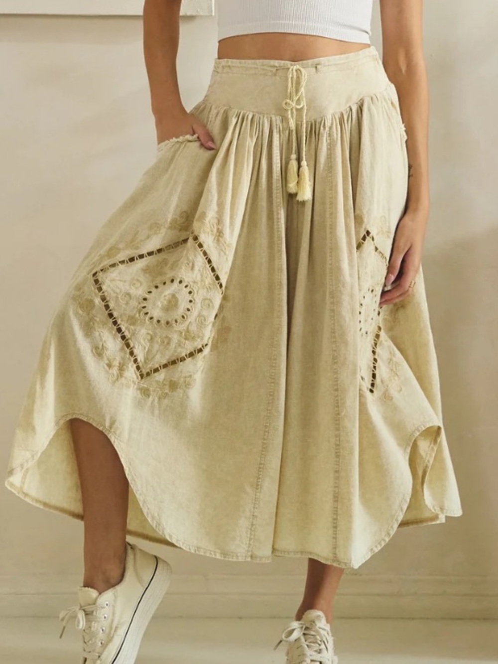 241 OLI & HALI ❤️ WASHED WIDE LEG EMBROIDERED LINEN
BOHEMIAN PANTS